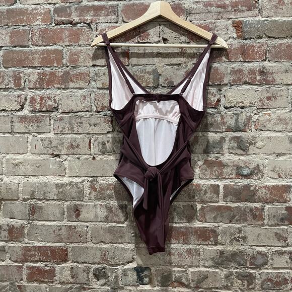 Shade & Shore Brown Plunge Tie-Front One Piece Swimsuit Size Medium - Picture 5 of 9